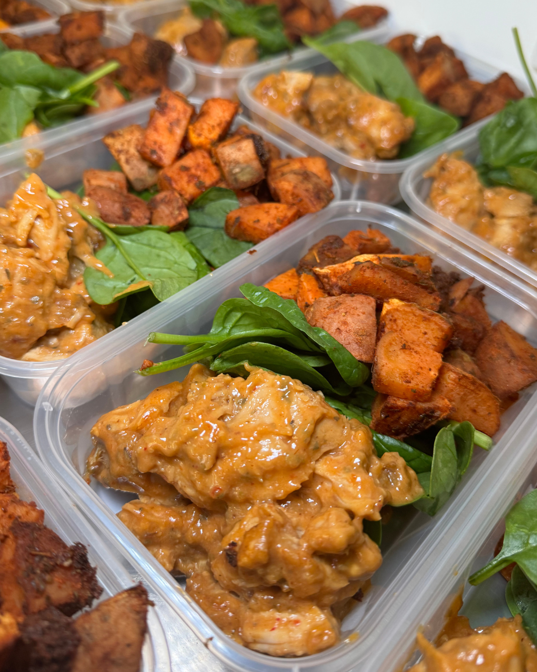 M4 Hot Honey Buffalo Chicken with Sweet Potatoes & Spinach. 407 calories: 55GC/3GF/40GP